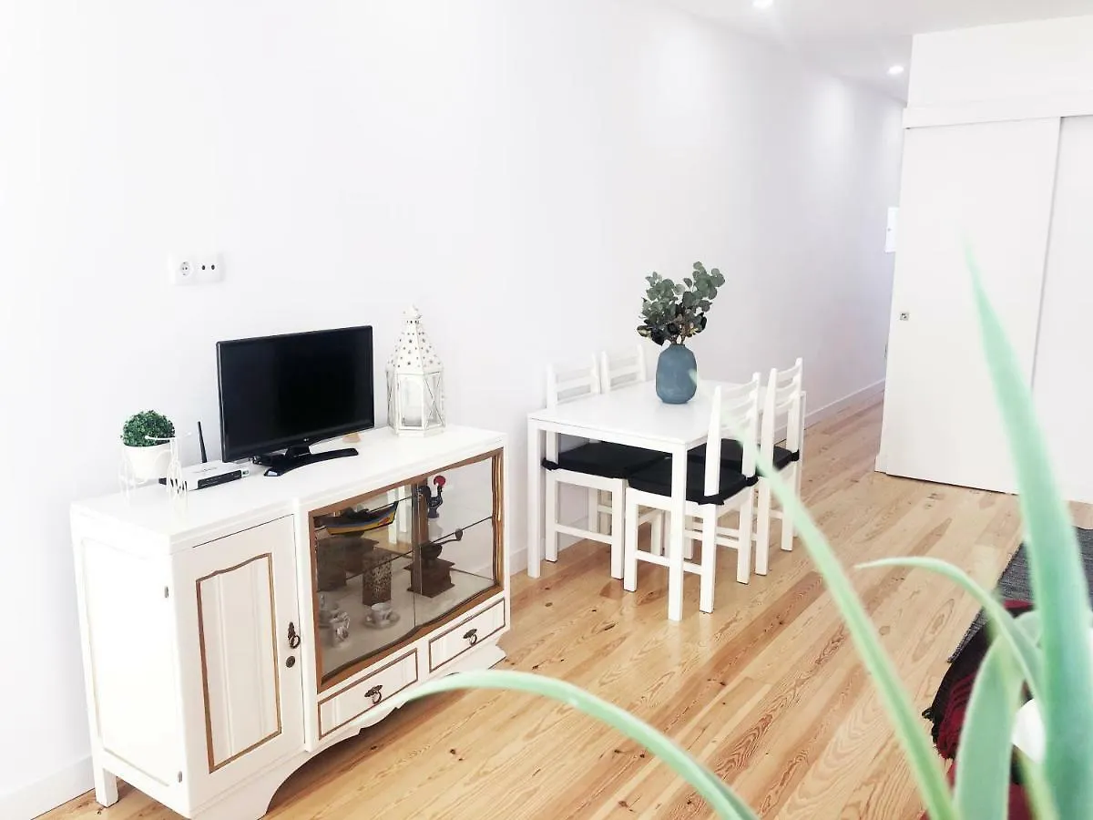 20 1 - Lisbon Central Apartment With Terrace